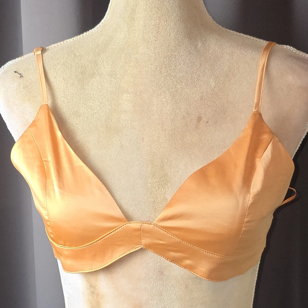 Fashion Nova I'm A Flirt 2-Piece Orange Ruched Top Set Size M NWT - Picture 3 of 13
